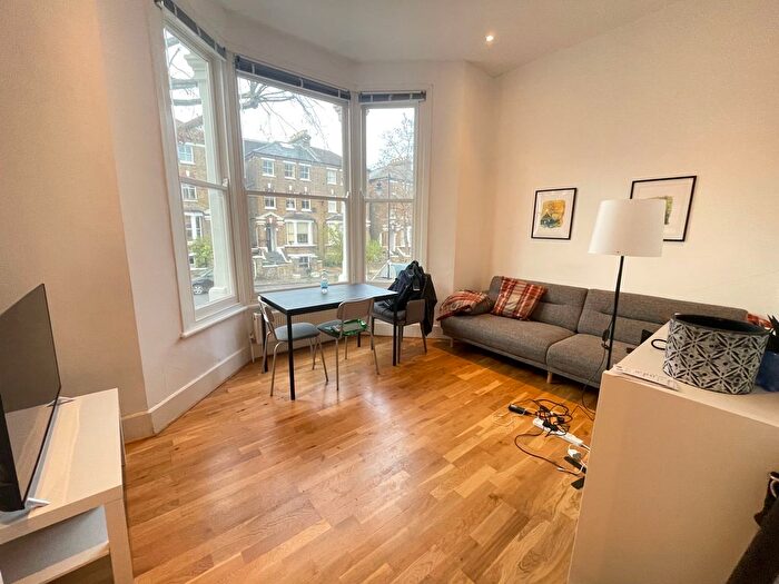 1 Bedroom Flat To Rent In Hartham Road, London, Caledonian Road, N7