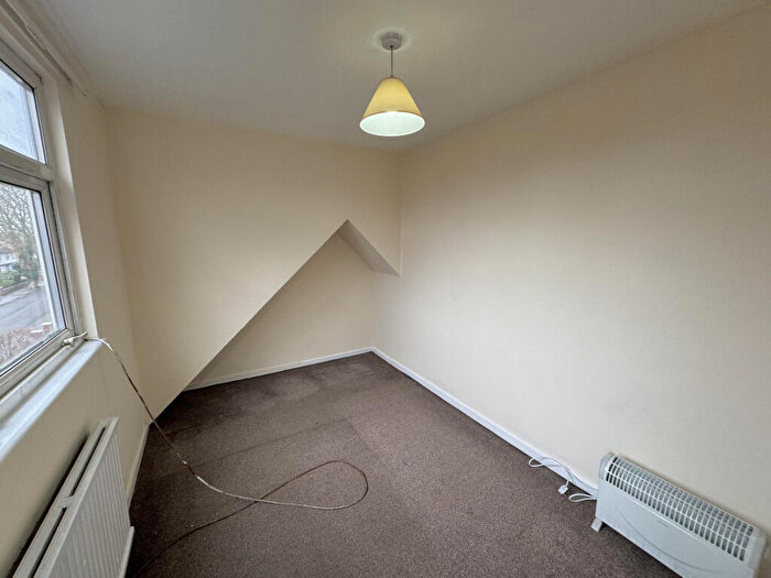 1 Bedroom Flat To Rent In Wardle Road, Sale, M33