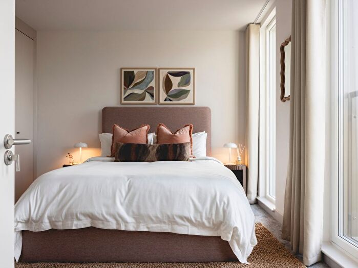 3 Bedroom Terraced House To Rent In Milne Avenue, Cambridge, CB3