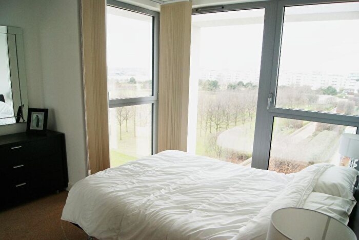 2 Bedroom Duplex For Sale In Bramwell Way, London, E16