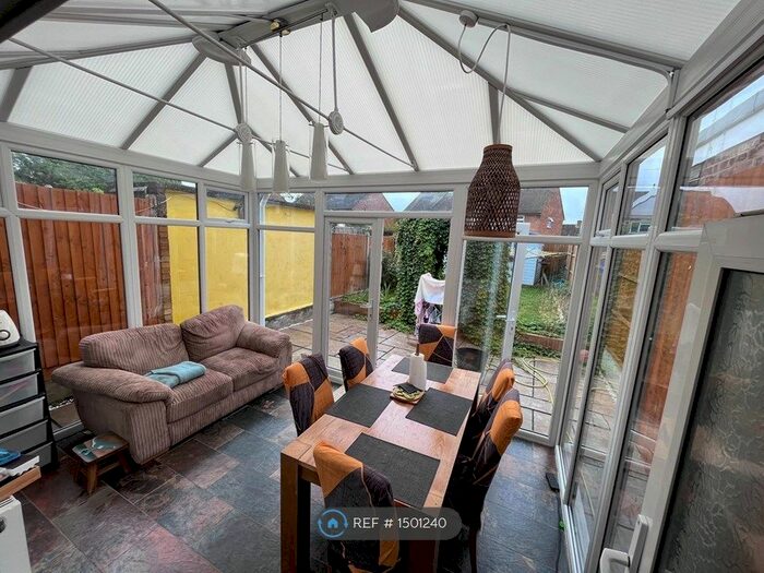 3 Bedroom Terraced House To Rent In Doddsfield Road, Slough, SL2