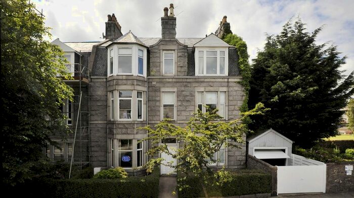 1 Bedroom Flat To Rent In Whitehall Road, Aberdeen, AB25