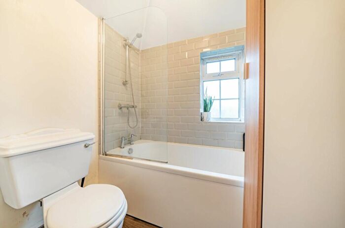 3 Bedroom Terraced House For Sale In Copse Road, Haslemere, GU27