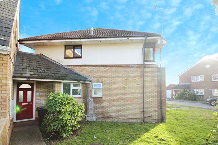 2 Bedroom Maisonette To Rent In Fairfax Ave, Basildon, SS13