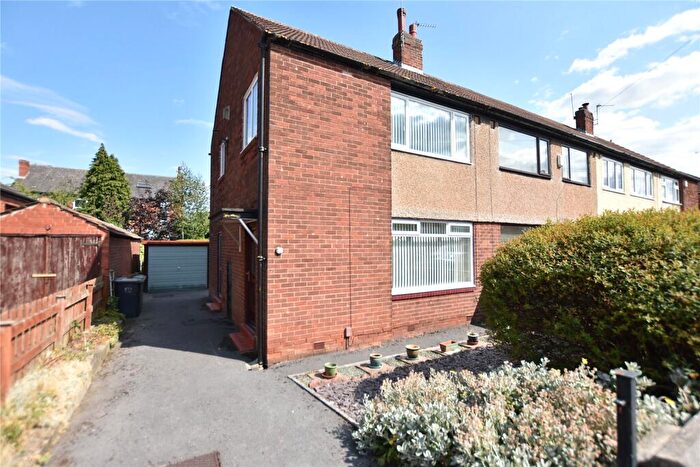 3 Bedroom End Of Terrace House For Sale In Sandiford Terrace, Leeds, West Yorkshire, LS15
