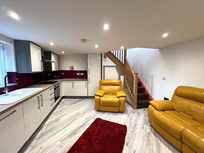 1 Bedroom Semi Detached House To Rent In Students - - Friar Gate, Derby Low Security Deposit, DE1