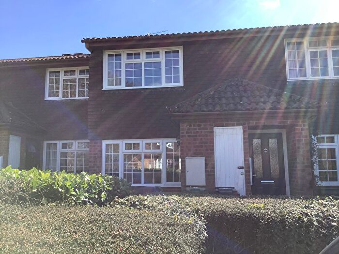 1 Bedroom Maisonette To Rent In Poplar Close, Mytchett, Camberley, GU16