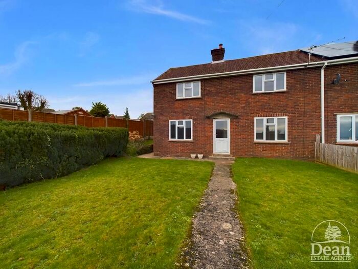 3 Bedroom End Of Terrace House For Sale In Severn View Road, Woolaston, Lydney, GL15