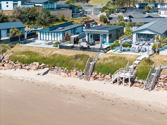 3 Bedroom Park Home For Sale In Abersoch, Pwllheli, LL53