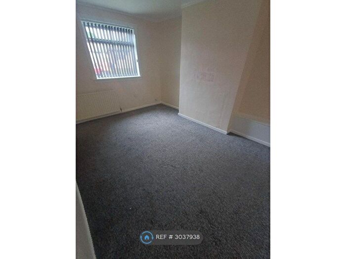 1 Bedroom Flat To Rent In Muirkirk, Cumnock, KA18