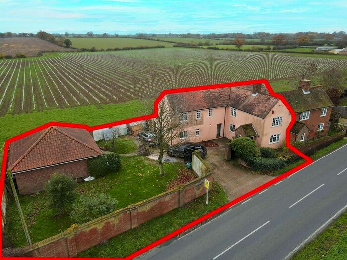 3 Bedroom Semi-Detached House For Sale In Southminster Road, Mayland, Chelmsford, CM3