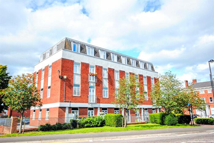 2 Bedroom Apartment For Sale In Sovereign House, Leighton Buzzard, LU7