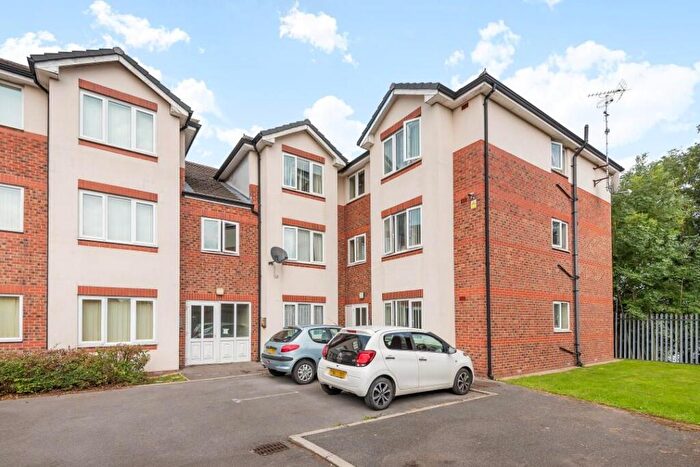2 Bedroom Flat To Rent In Apartment, Reservoir Gardens Worsley Road North, Worsley, Manchester, M28