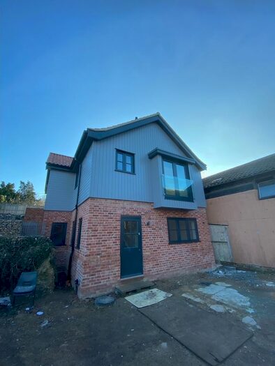 2 Bedroom Property To Rent In Earsham Street, Bungay, NR35