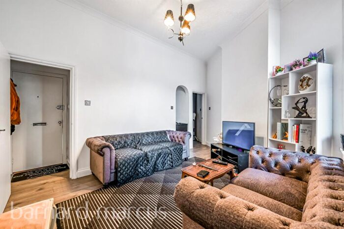 1 Bedroom Flat For Sale In Parish Lane, London, SE20