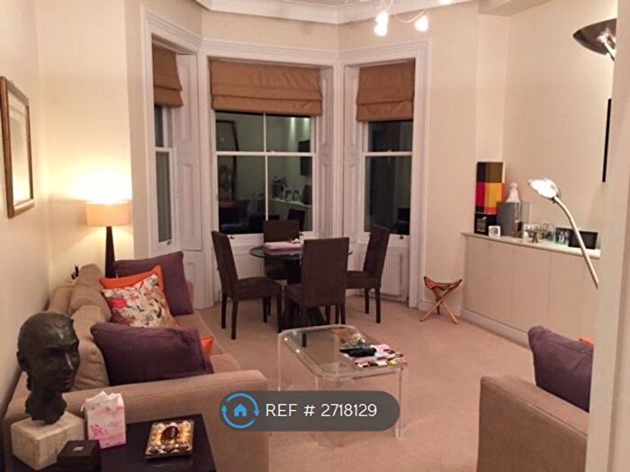 2 Bedroom Flat To Rent In Connaught House, London, W9