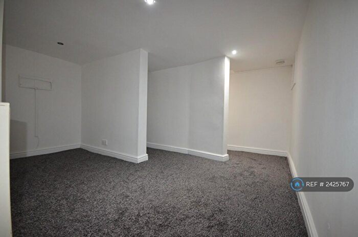 1 Bedroom Flat To Rent In Mayfield Grove, Harrogate, HG1