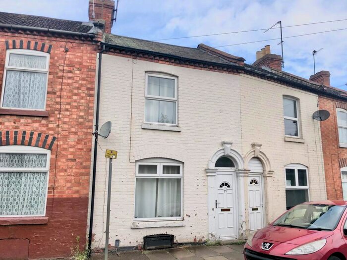 2 Bedroom House To Rent In Harding Terrace, Northampton, NN1