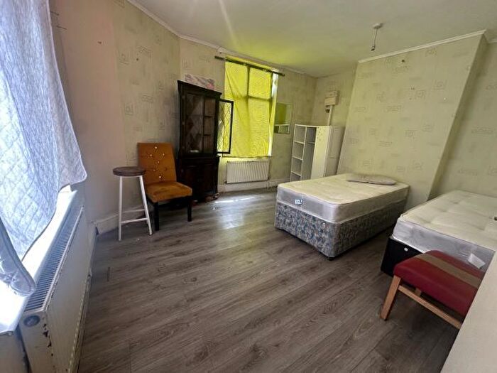 1 Bedroom Maisonette To Rent In Birmingham Road, Oldbury, B69
