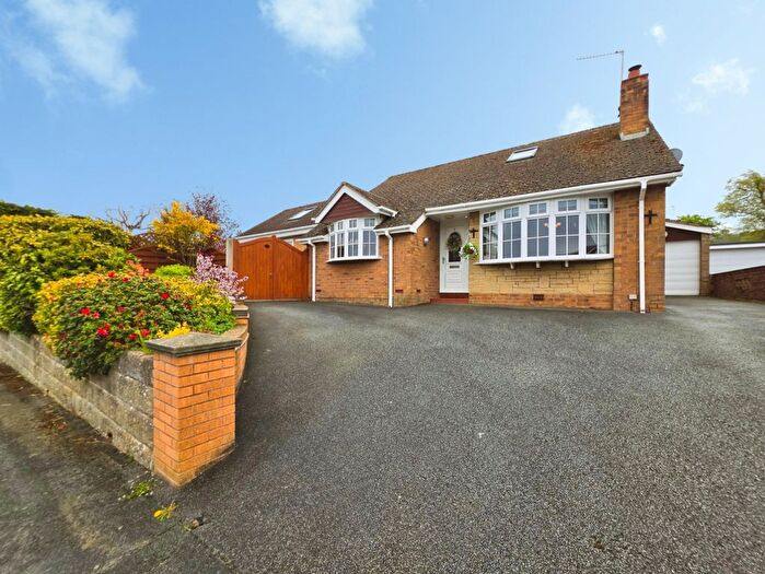 3 Bedroom Detached Bungalow For Sale In Pennine Way, Biddulph, Stoke-On-Trent, ST8