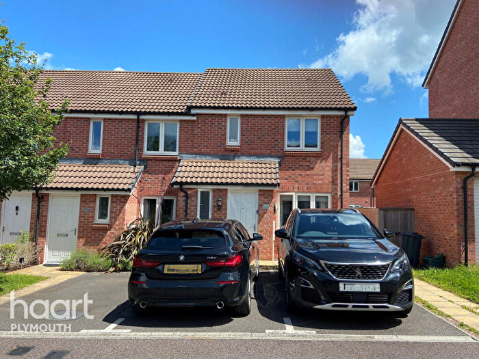 3 Bedroom End Of Terrace House To Rent In Sweet Chestnut, Exeter, EX5