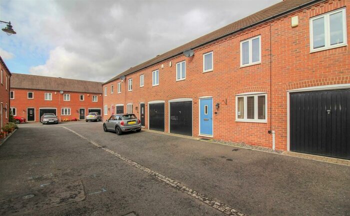 3 Bedroom Terraced House To Rent In Warkworth Woods, Gosforth, NE3