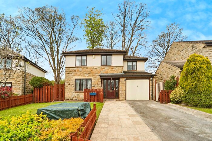 4 Bedroom Detached House For Sale In The Paddock, Baildon, Shipley, BD17