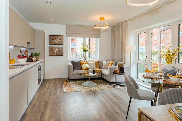2 Bedroom Flat For Sale In Glenburnie Road, Tooting, London, SW17