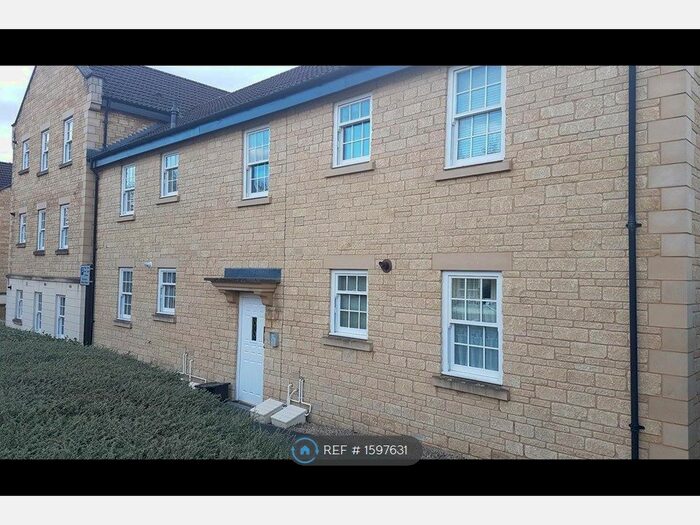 1 Bedroom Flat To Rent In Flowers Yard, Chippenham, SN15