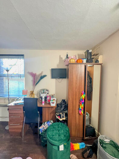 Studio For Sale In St. Anns Lodge, St. Anns Lane, Leeds, LS4