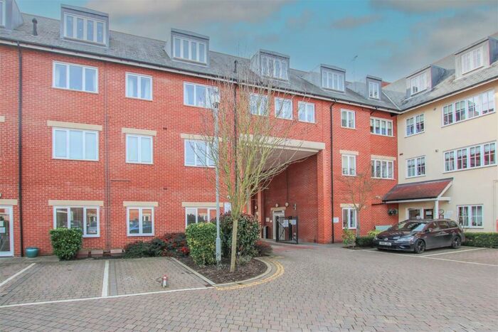 2 Bedroom Retirement Property For Sale In Ongar Road, Brentwood, CM15