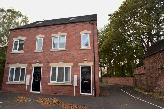 4 Bedroom Semi-Detached House To Rent In Westfield Terrace, Upper Bar, Newport, TF10