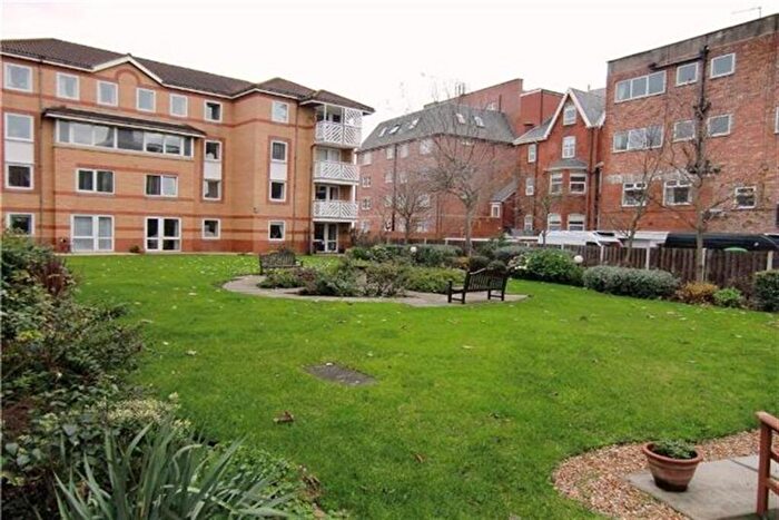 1 Bedroom Retirement Property To Rent In Poplar Court, Kings Road, Lytham St Annes, FY8