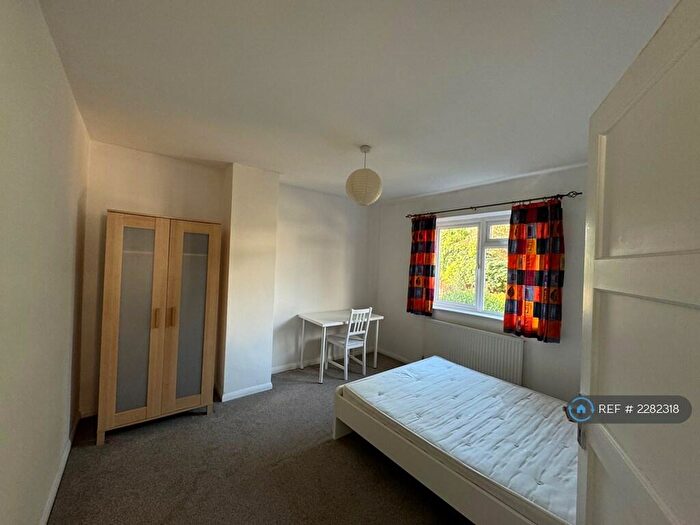 4 Bedroom Semi-Detached House To Rent In Headley Way, Headington, Oxford, OX3