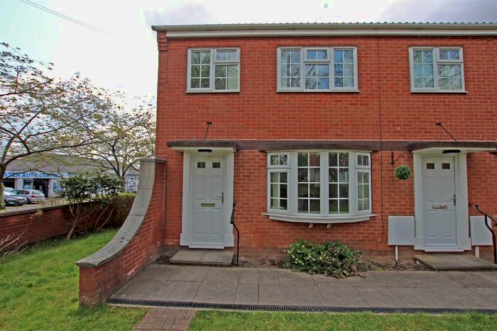 3 Bedroom Town House To Rent In Macmillan Close, Mapperley, Nottingham, NG3