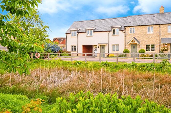 3 Bedroom Semi-Detached House For Sale In The Timbers, Launton, Bicester, Oxfordshire, OX26