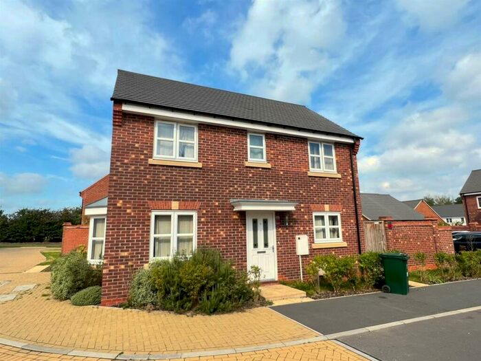 3 Bedroom Detached House To Rent In Gilling Close, Littleover, DE23
