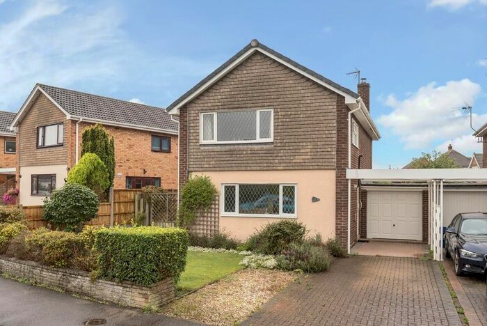 3 Bedroom Link Detached House For Sale In Mount Park, Riccall, York, YO19