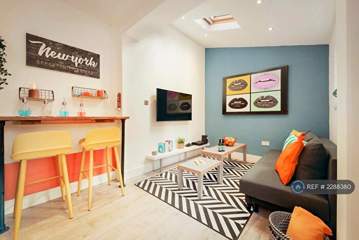 6 Bedroom End Of Terrace House To Rent In Briton Street, Leicester, LE3