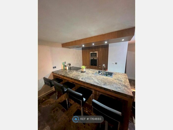 2 Bedroom Flat To Rent In Falcon Lodge, London, W9