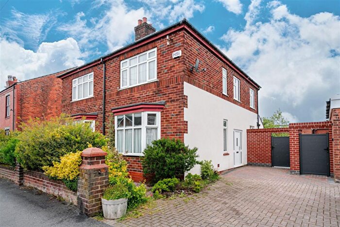 4 Bedroom Detached House For Sale In Swan Lane, Hindley Green, Wigan, WN2