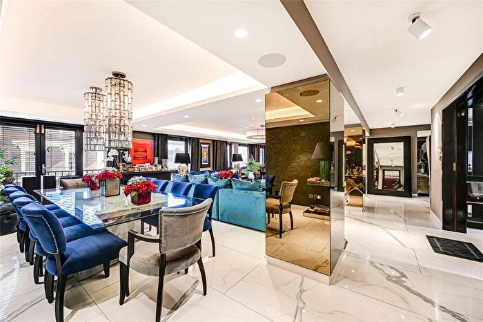 4 Bedroom Flat To Rent In Glendore House, W1J