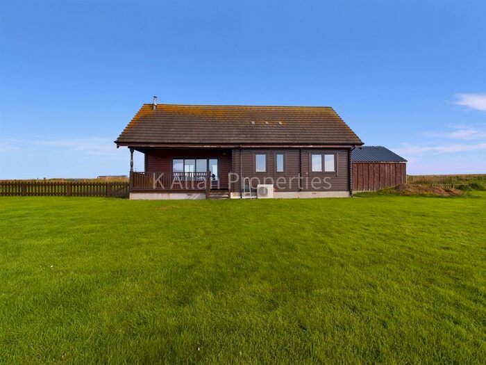 2 Bedroom Detached Bungalow For Sale In Loch View, Tankerness, Orkney, KW17
