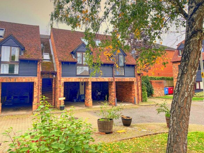 1 Bedroom Maisonette To Rent In Copyground Lane, High Wycombe, HP12