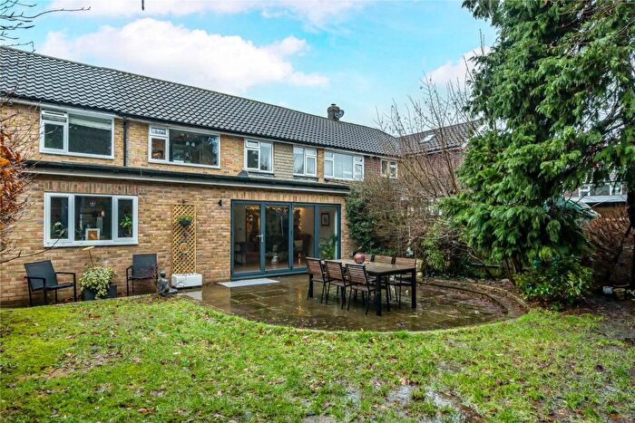 4 Bedroom Semi Detached House For Sale In Hazelbank Close, Liphook, Hampshire, GU30