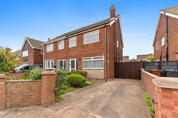 3 Bedroom Semi-Detached House For Sale In Machray Place, Cleethorpes, DN35
