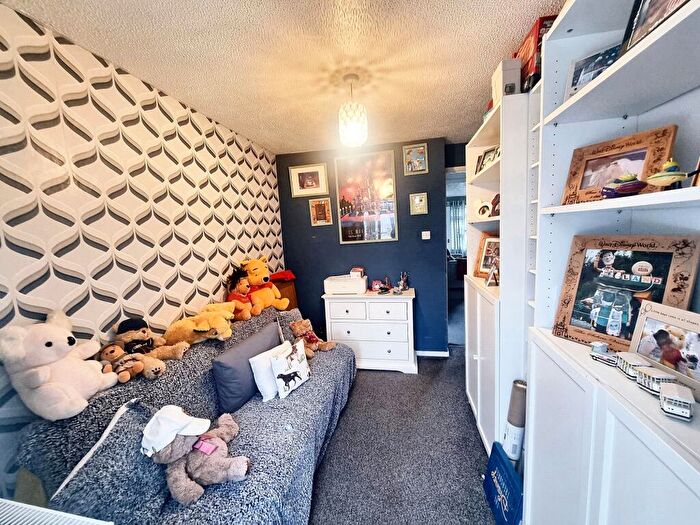 2 Bedroom Semi-Detached Bungalow For Sale In Firbank Road, Dawlish, EX7