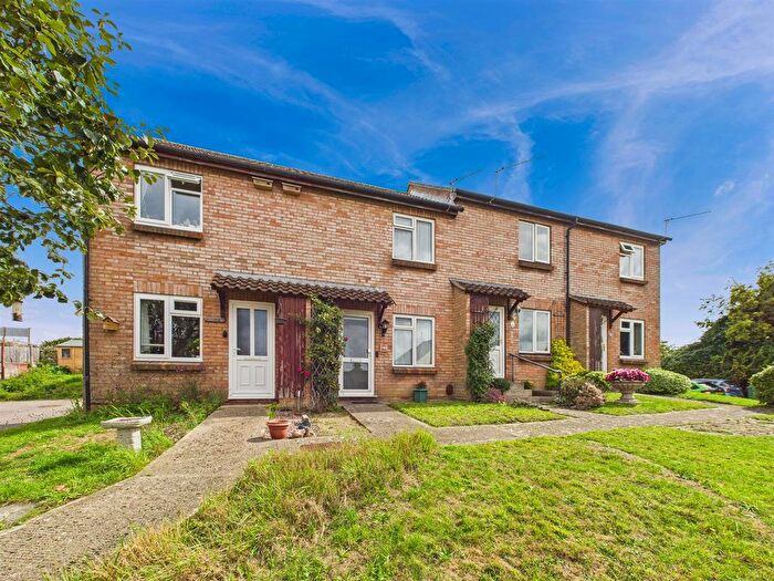 1 Bedroom Terraced House For Sale In Pavely Close, Chippenham, SN15