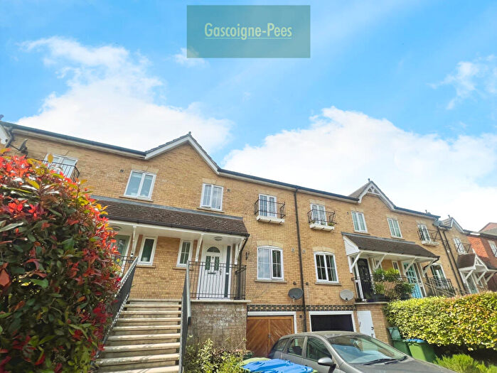 4 Bedroom House To Rent In Lynwood Road, Thames Ditton, KT7