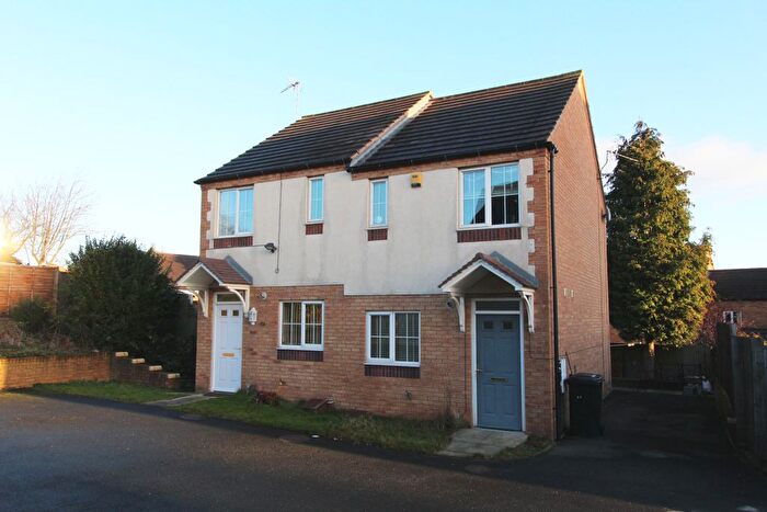 2 Bedroom Semi-Detached House To Rent In Gleadless View, Sheffield, S12